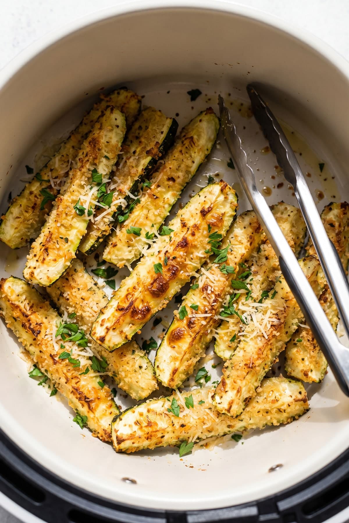 Parmesan Panko Air Fryer Zucchini Spears ready to serve